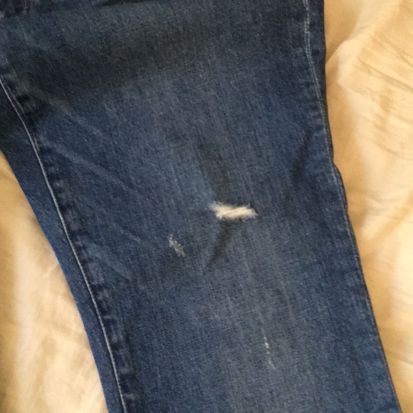 J Crew slim broken in boyfriend jeans - Picture 4 of 6